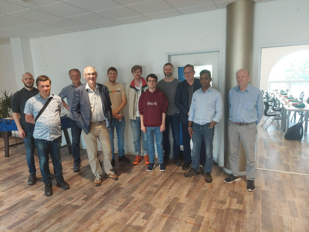 Det nuværende billede har ingen alt-tekst. Filnavnet er: Deltagere-scaled.jpg